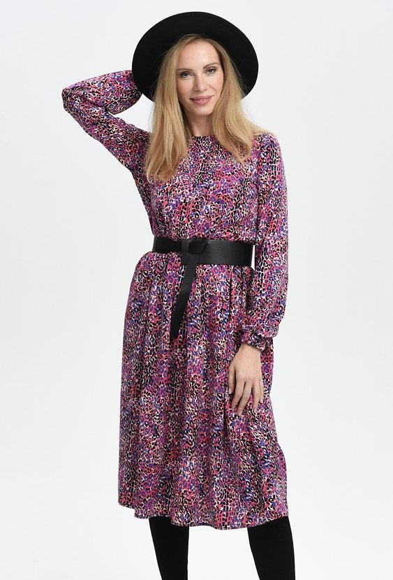 Satynowa sukienka w zwierzęcy print