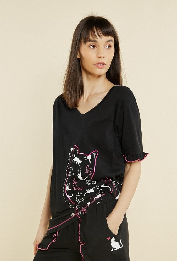 Koszulka od piżamy z kocim wzorem