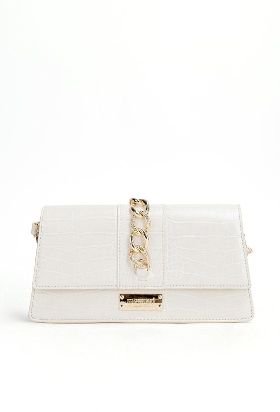 Kuferek z ozdobną aplikacją