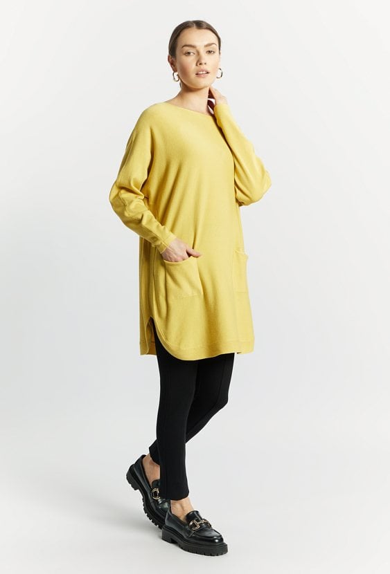 Sweter z kieszonkami