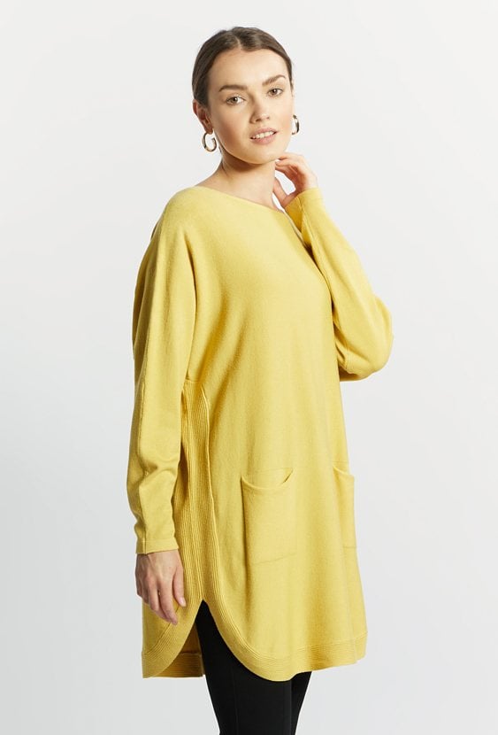 Sweter z kieszonkami