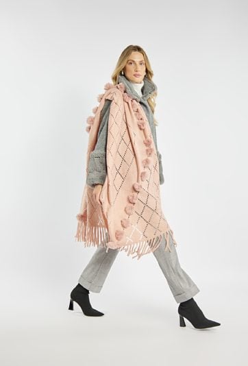 Szal w kolorze pudrowego różu