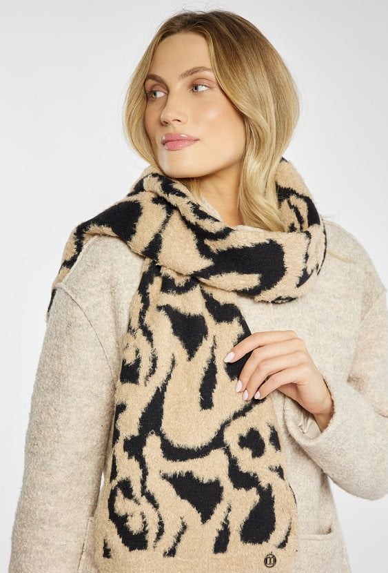 Szalik w beżowo-czarnym kolorze