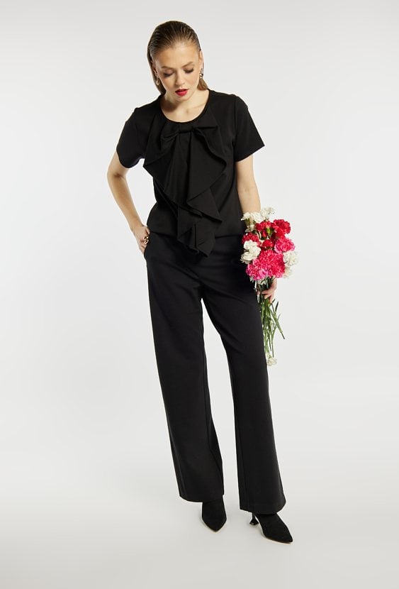 Elegancka bluzka z kokardą