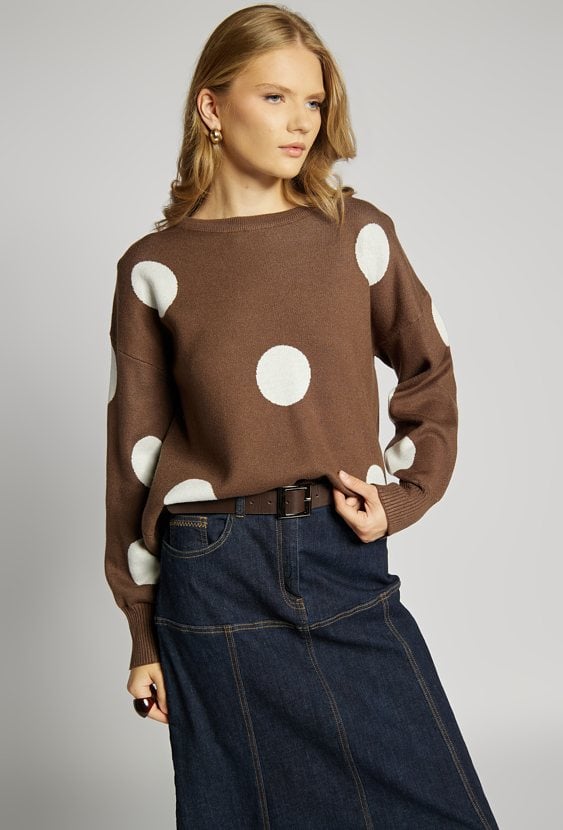 Sweter w grochy