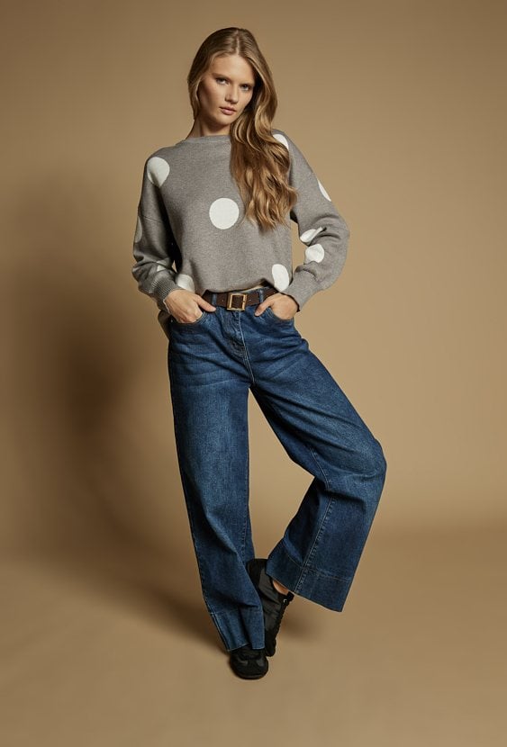 Sweter w grochy