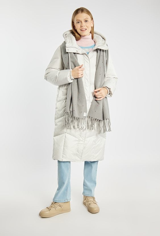 Szalik damski z frędzlami