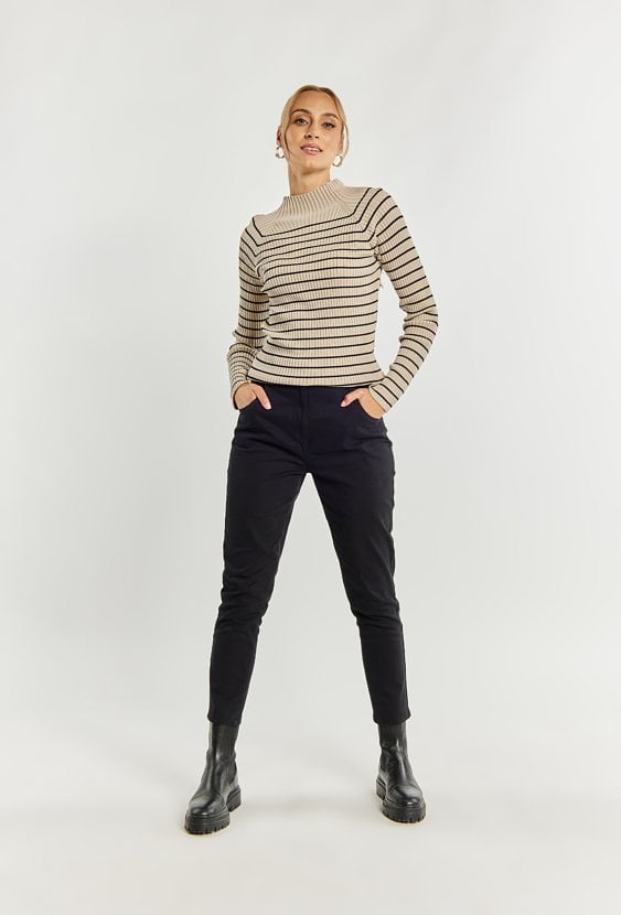 Sweter damski w paski