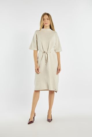 Dzianinowa sukienka z wiązaniem