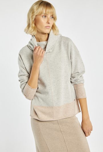 Sweter damski z wełną