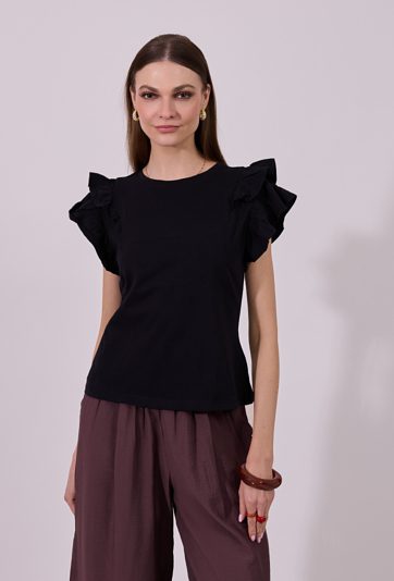T-shirt z falbanami