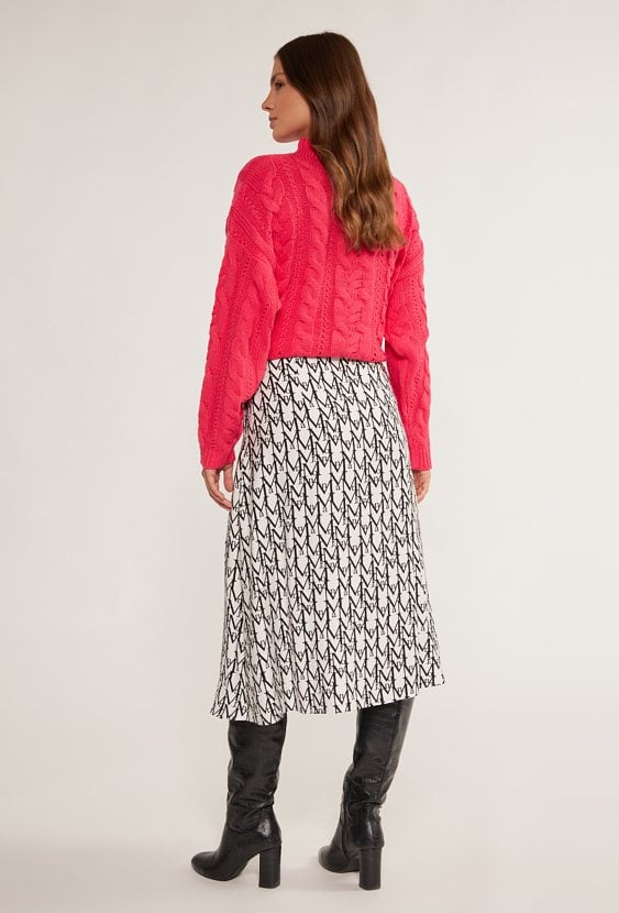 Wzorzysta spódnica midi