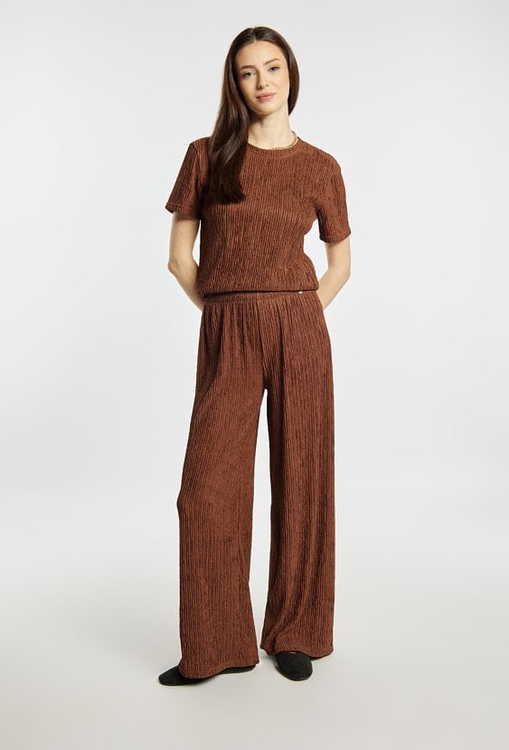 Luźne spodnie z marszczeniem