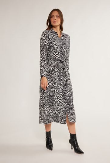 Wzorzysta sukienka midi