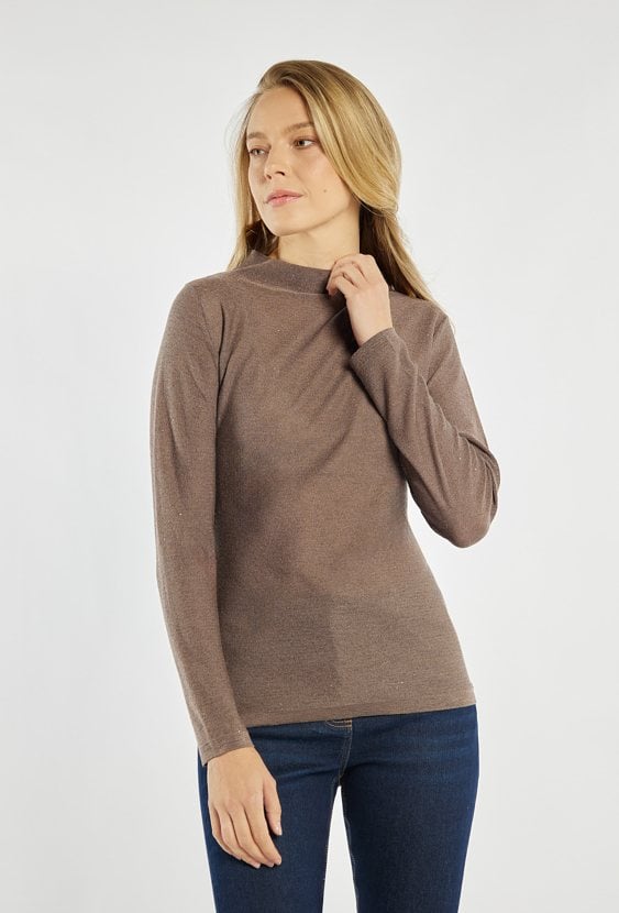 Sweter z subtelnym połyskiem