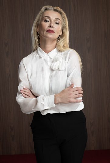 Koszula z kwiatem 3D