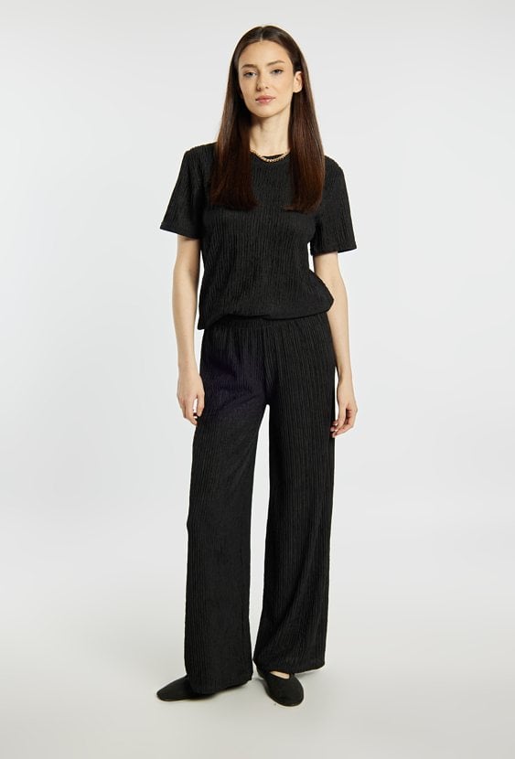 Luźne spodnie z marszczeniem