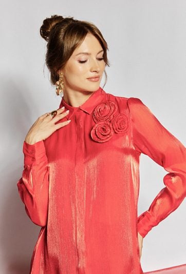 Koszula z kwiatem 3D