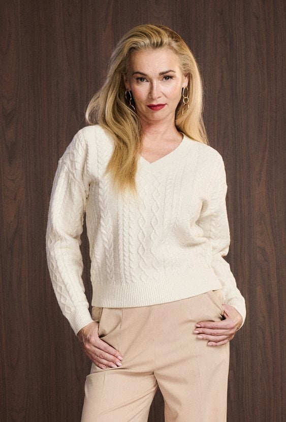 Połyskujący sweter z wełny