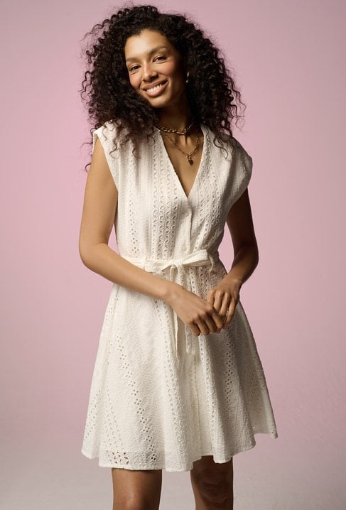 Ażurowa sukienka w stylu boho