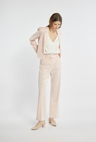 Eleganckie spodnie z paskiem