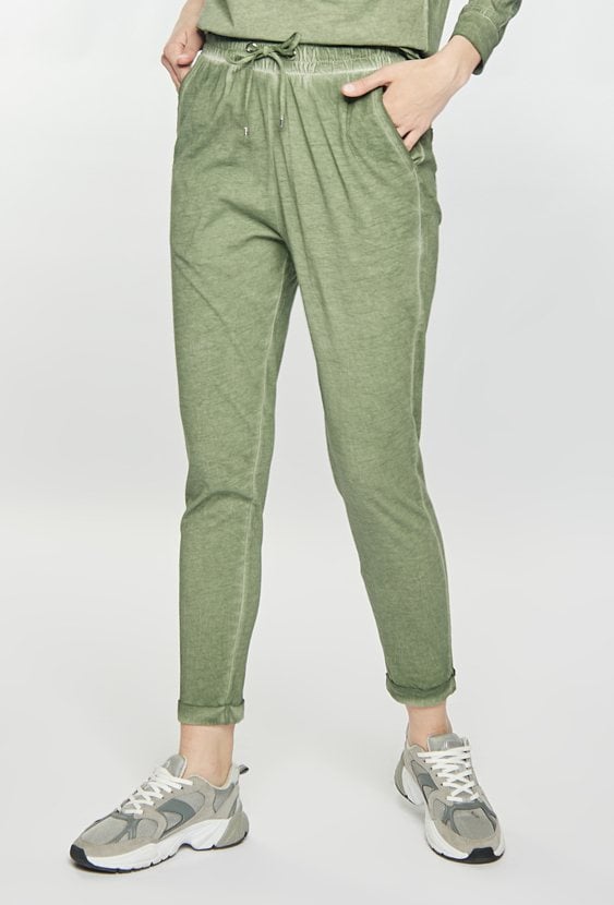 Dresowe spodnie z efektem sprania