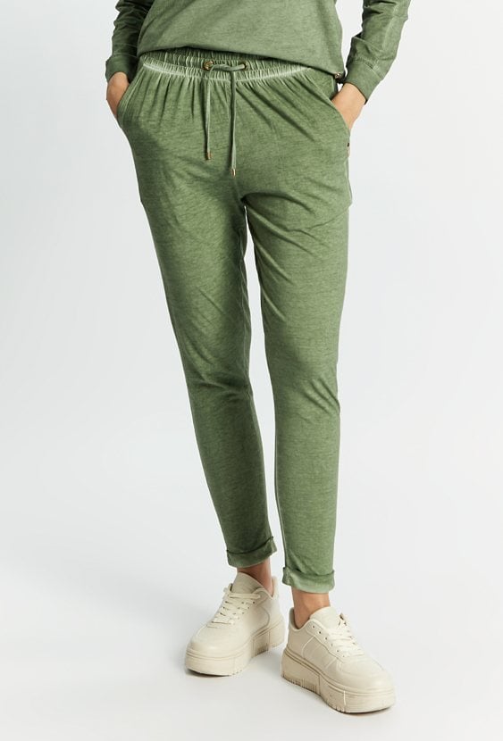 Spodnie damskie z łańcuszkiem