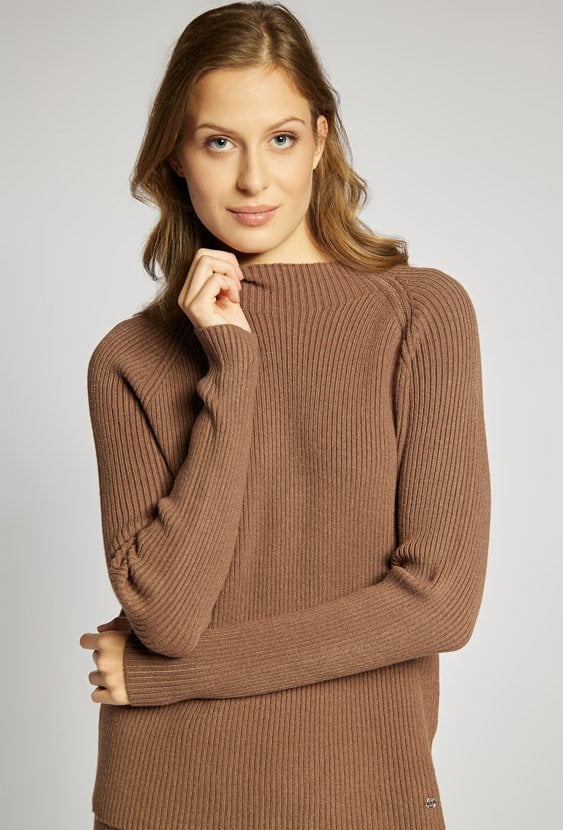 Sweter damski z prążkowaną strukturą
