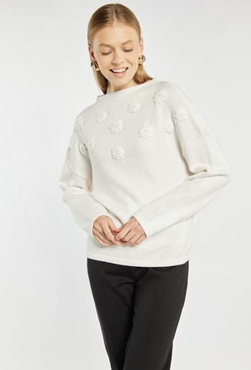 Sweter z małymi kwiatkami 3D