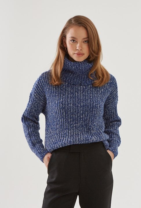 Golf z kolorową włóczką