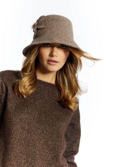 Wełniany kapelusz damski