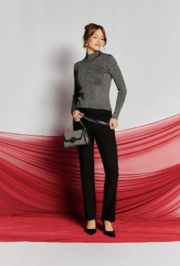 Dopasowany sweter damski