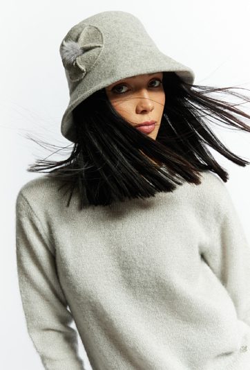 Wełniany kapelusz damski