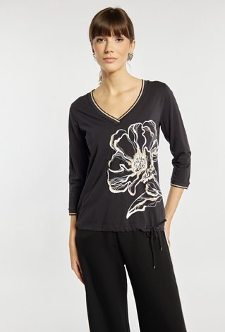 T-shirt z kwiatowym wzorem