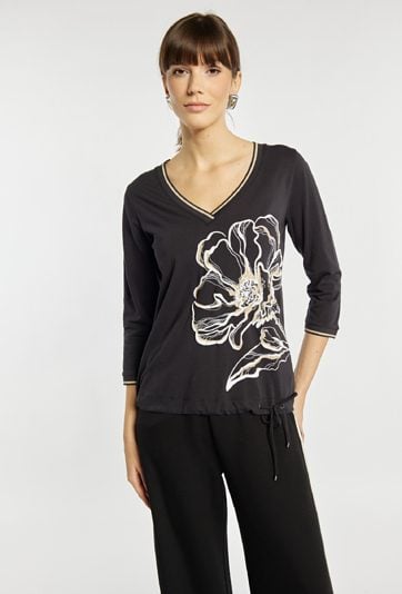 T-shirt z kwiatowym wzorem