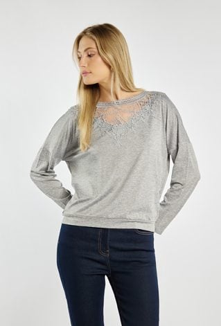 Bluzka z ozdobną koronką