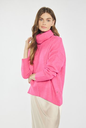 Sweter z szerszym golfem