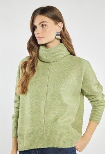 Sweter z szerszym golfem