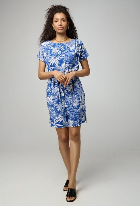 Krótka sukienka z wiskozy z paskiem