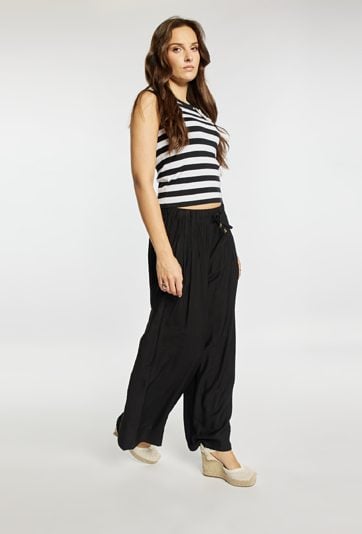Spodnie wide leg na lato