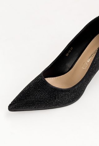 Czółenka ze zdobieniami