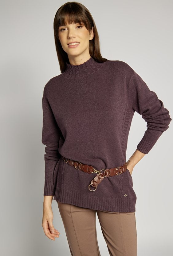 Sweter damski o klasycznym fasonie