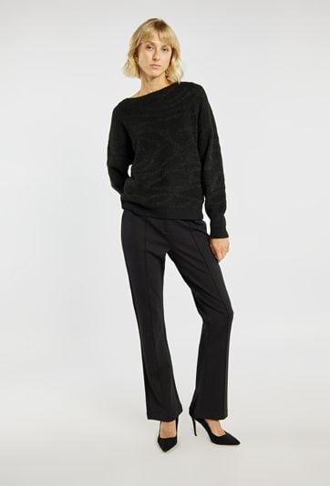 Sweter z połyskującym wzorem