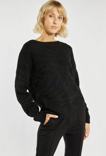 Sweter z połyskującym wzorem