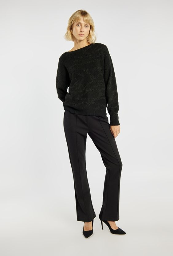 Sweter z połyskującym wzorem