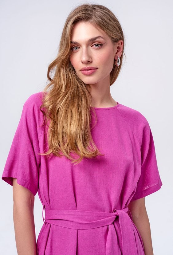 Różowa sukienka z lnem