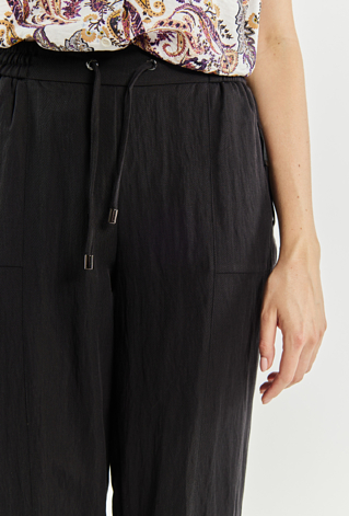 Spodnie damskie z wiązaniem