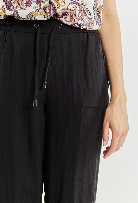 Spodnie damskie z wiązaniem