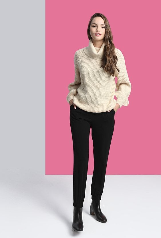 Czarne spodnie z wysokim stanem