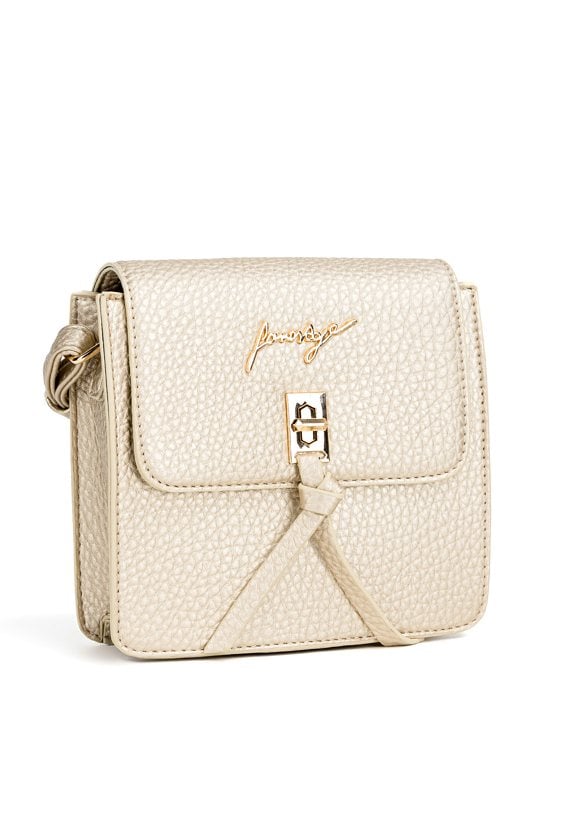 Mały kuferek z klapą